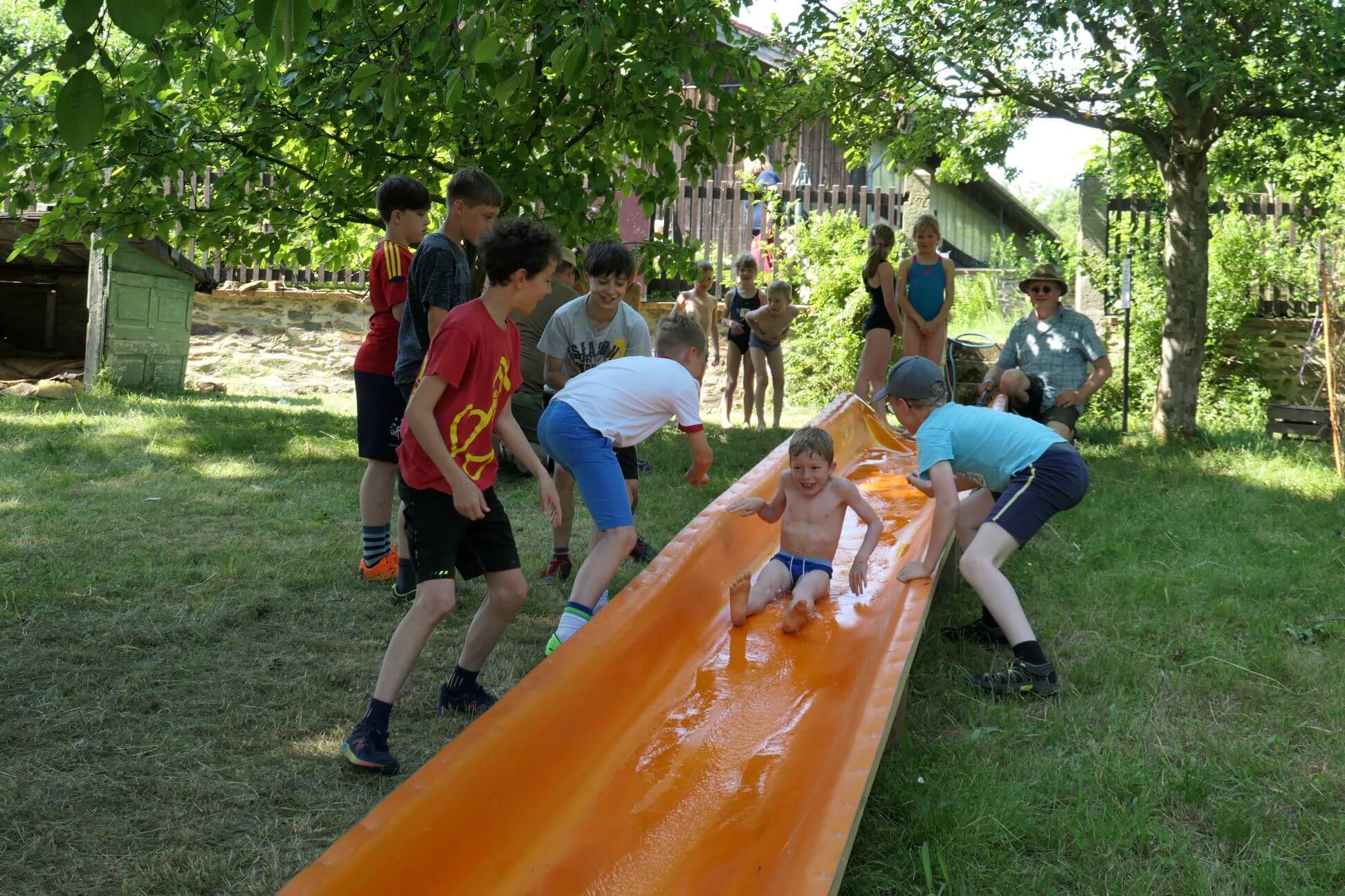 Wasserrutsche zum Kirchgemeindefest