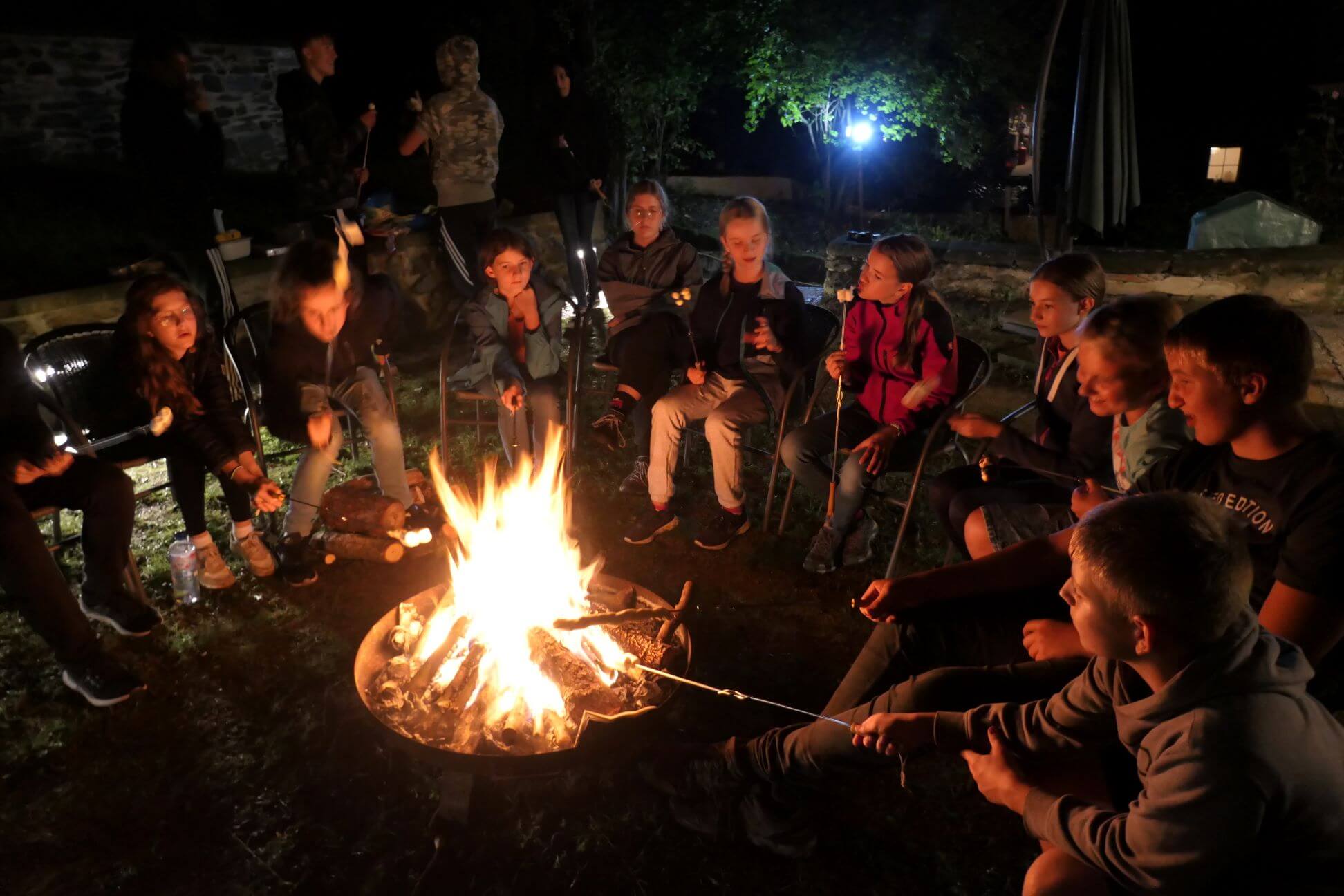 Konfirmanden- und JG-Treffen mit Kirchenübernachtung