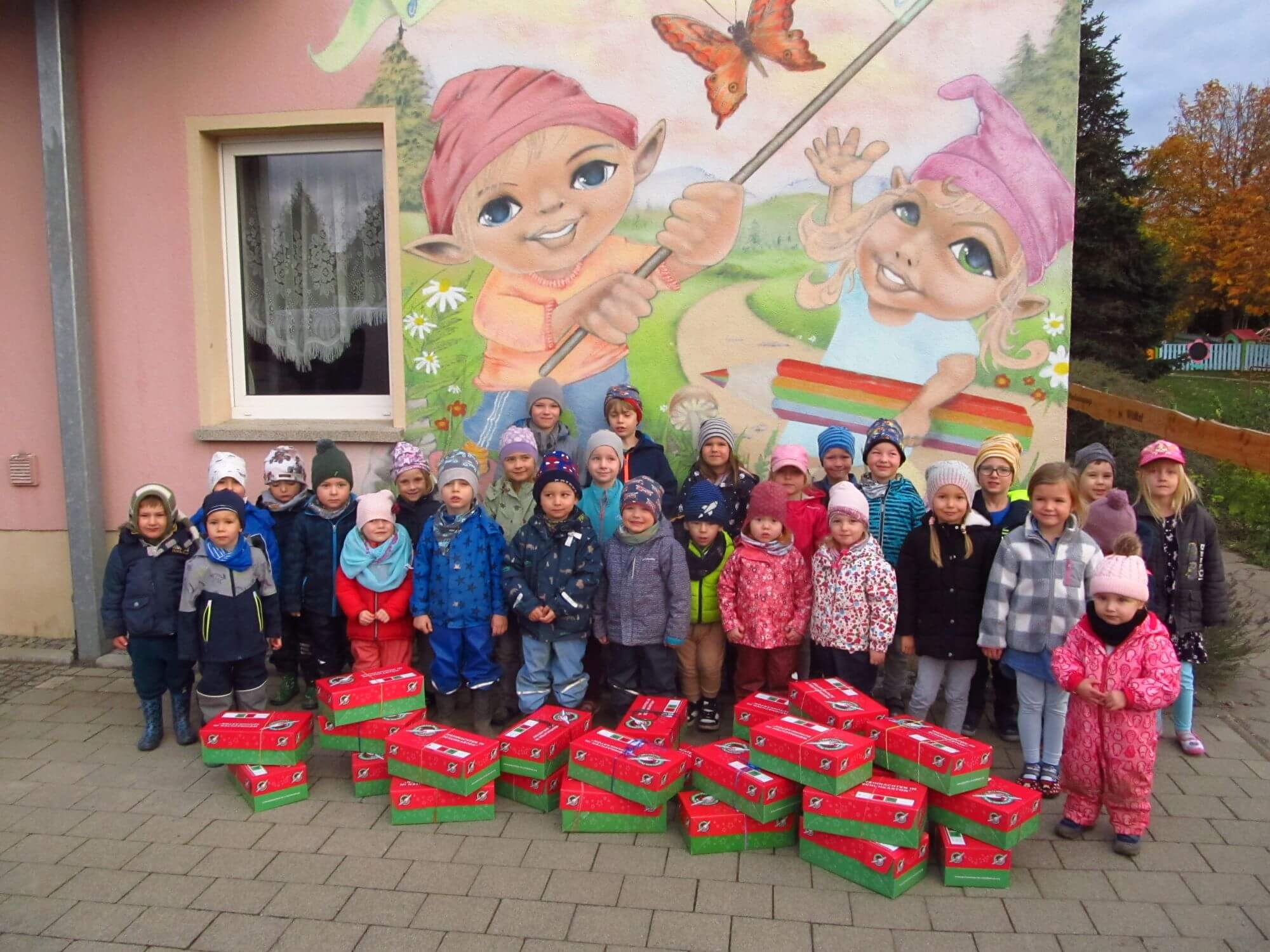Aktion "Weihnachten im Schuhkarton" 2023 im Kindergarten Lüttewitz