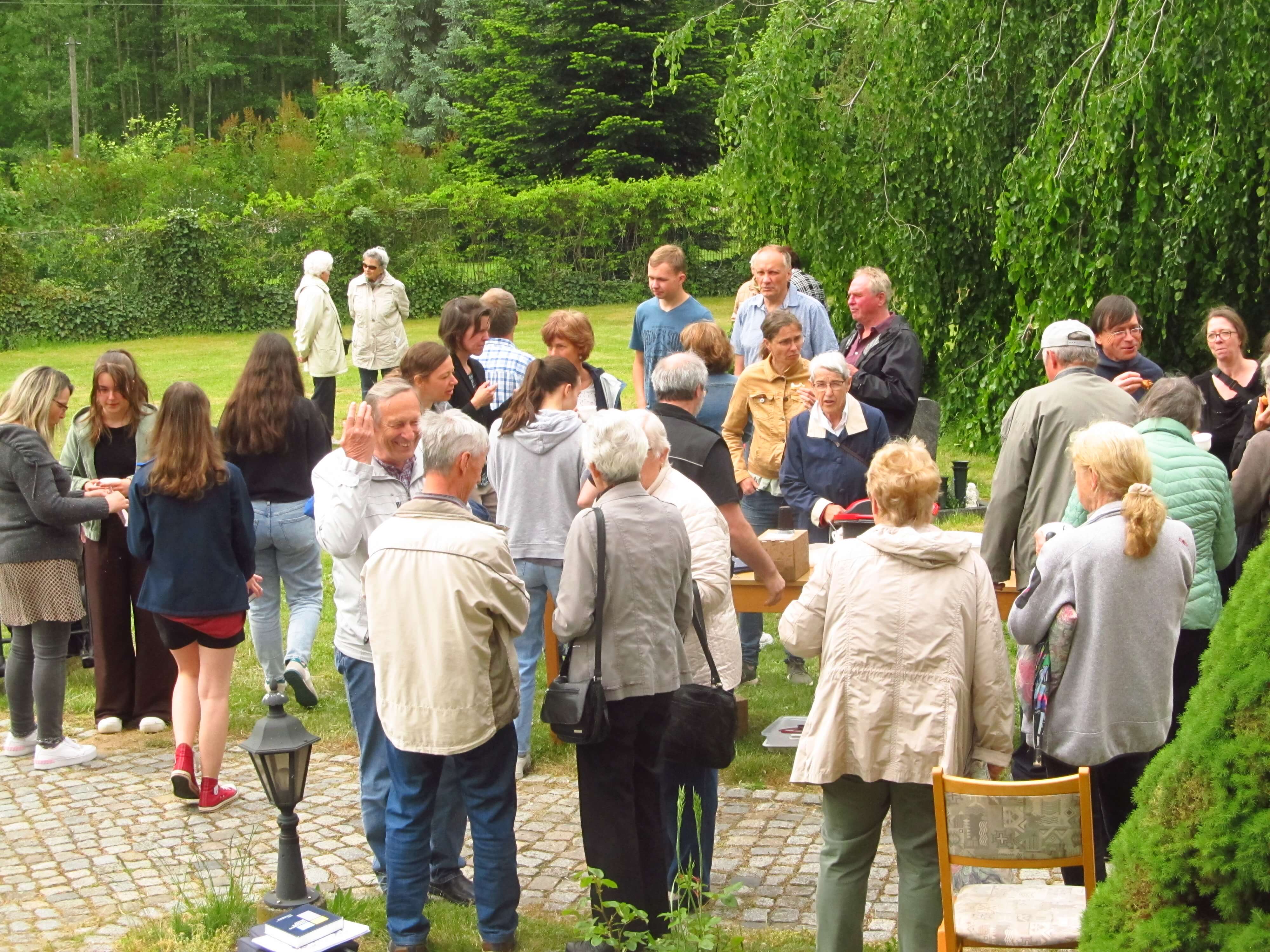 Geselliges Beisammensein nach dem Gottesdienst