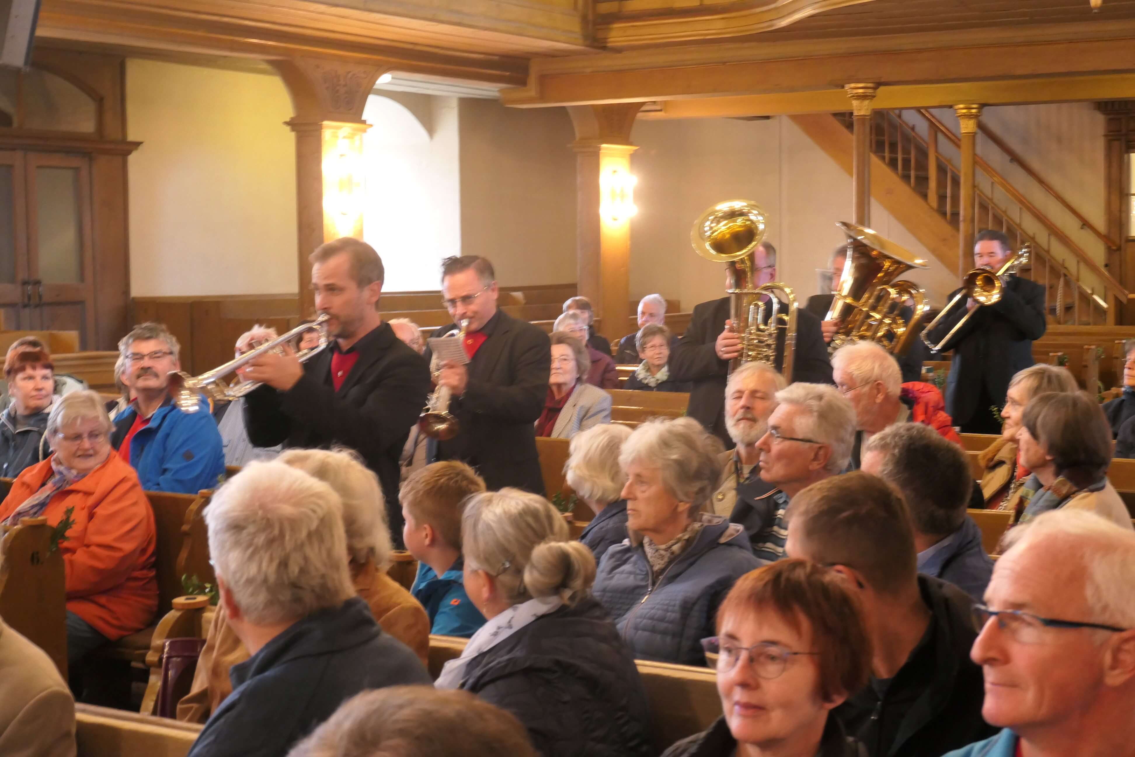 Erntedankkonzert 2024 - Einzug der Musiker